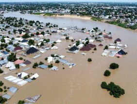 尼日利亚东北部的洪水造成30人死亡，100多万人流离失所